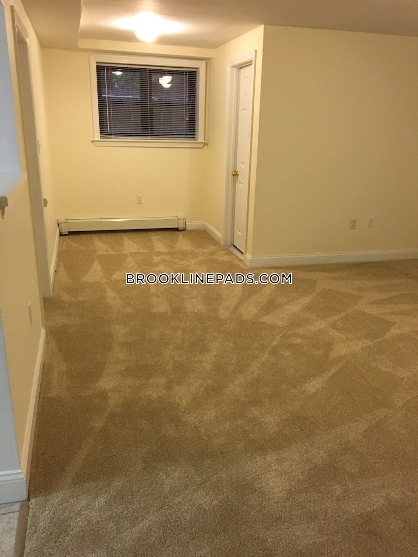 BROOKLINE- COOLIDGE CORNER - 1 Bed, 1 Bath - Image 10