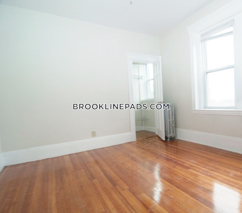 BROOKLINE- COOLIDGE CORNER - 2 Beds, 1 Bath - Image 6