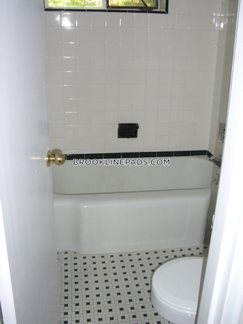 BROOKLINE- COOLIDGE CORNER - 2 Beds, 1 Bath - Image 22