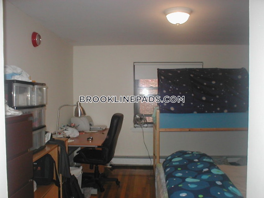 BROOKLINE- COOLIDGE CORNER - 1 Bed, 1 Bath - Image 3