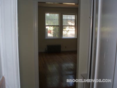 Brookline 2 Beds 1 Bath  Coolidge Corner - $3,595 50% Fee