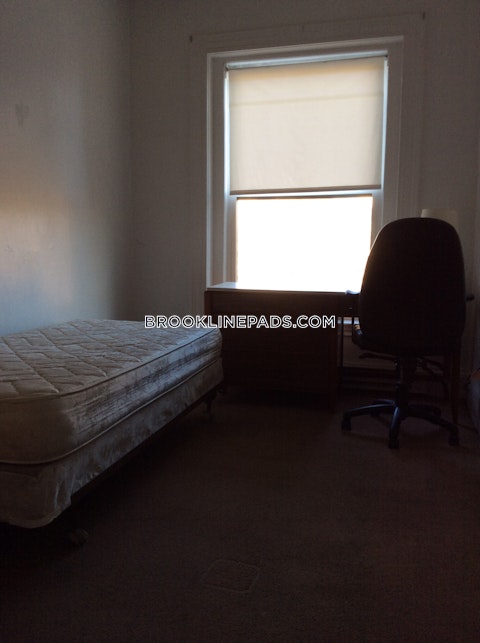 Beacon St. Brookline photo 7