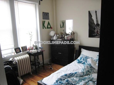 Brookline - 3 Beds, 1 Baths