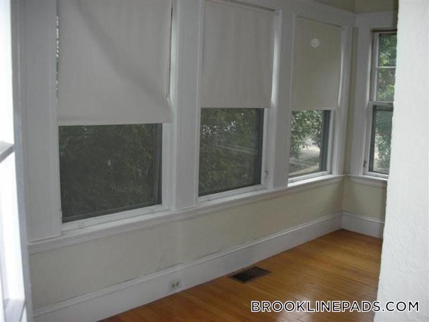 BROOKLINE- WASHINGTON SQUARE - 2 Beds, 1 Bath - Image 67