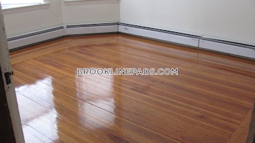 Brookline - 5 Beds, 1 Baths