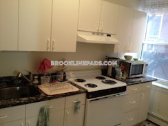 Saint Paul St./>, Brookline