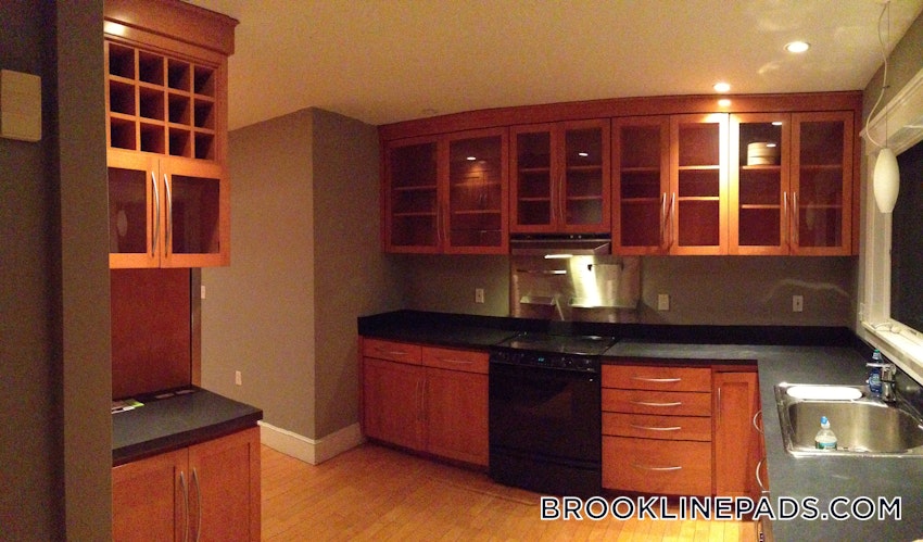 BROOKLINE- WASHINGTON SQUARE - 2 Beds, 1 Bath - Image 36