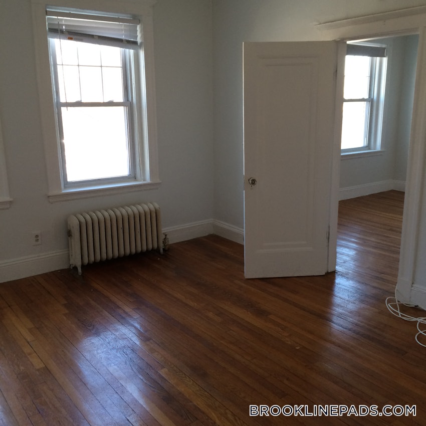 BROOKLINE- WASHINGTON SQUARE - 2 Beds, 1 Bath - Image 24