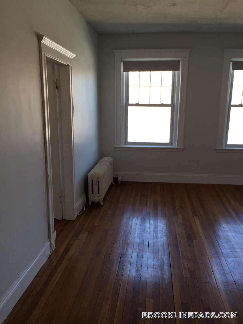 BROOKLINE- WASHINGTON SQUARE - 2 Beds, 1 Bath - Image 20