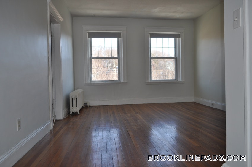 BROOKLINE- WASHINGTON SQUARE - 2 Beds, 1 Bath - Image 29