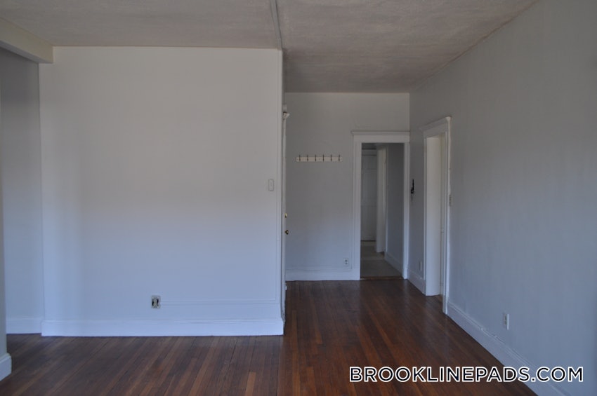 BROOKLINE- WASHINGTON SQUARE - 2 Beds, 1 Bath - Image 28