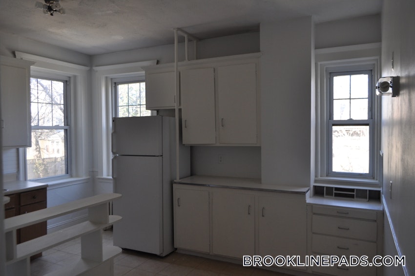 BROOKLINE- WASHINGTON SQUARE - 2 Beds, 1 Bath - Image 27