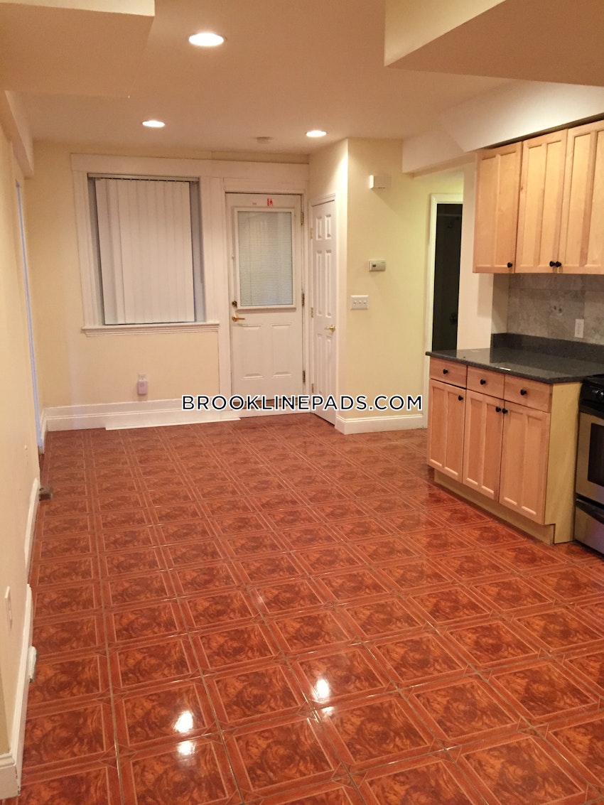 Brookline - Washington Square - 2 Beds, 2 Baths - Image 71
