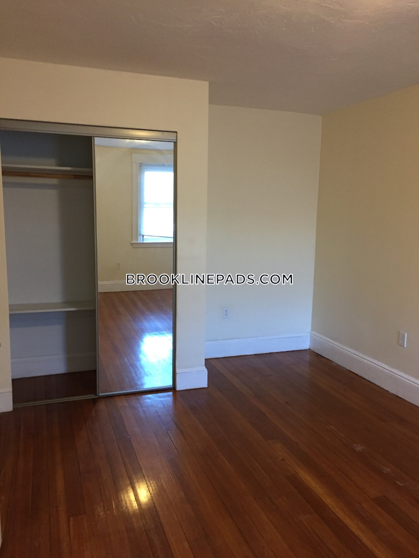 Brookline - Washington Square - 2 Beds, 2 Baths - Image 68
