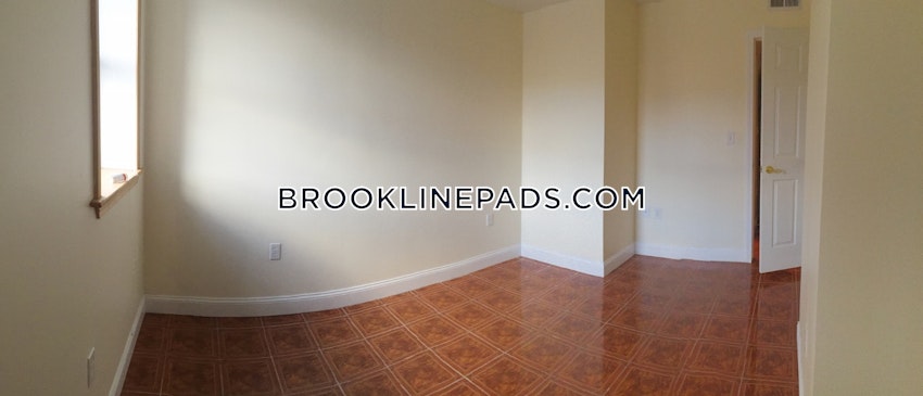 Brookline - Washington Square - 2 Beds, 2 Baths - Image 60