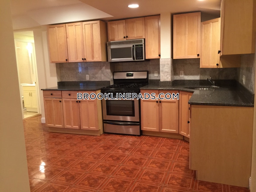 Brookline - Washington Square - 2 Beds, 2 Baths - Image 50