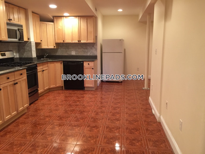 Brookline - Washington Square - 2 Beds, 2 Baths - Image 47