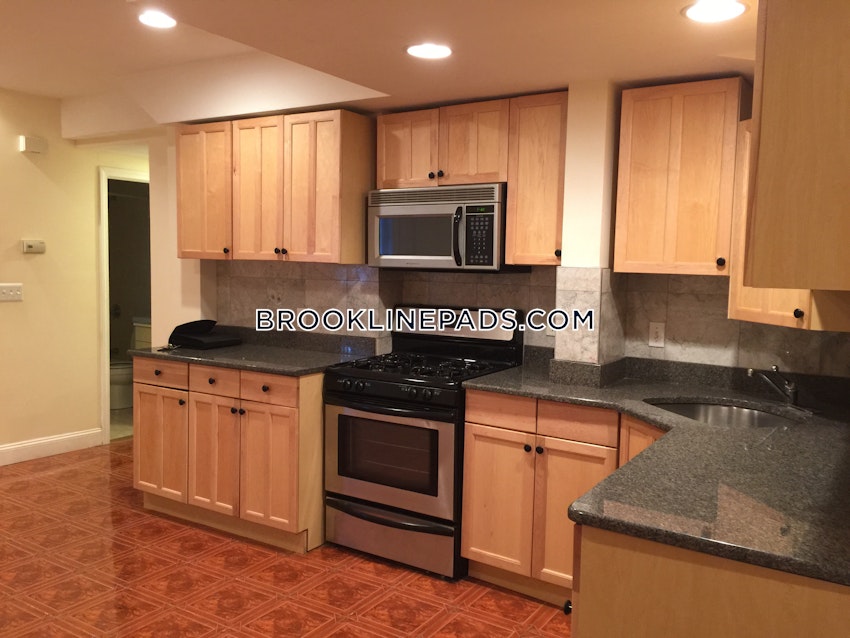 Brookline - Washington Square - 2 Beds, 2 Baths - Image 43