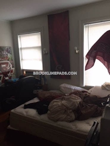 Brookline - 5 Beds, 1 Baths