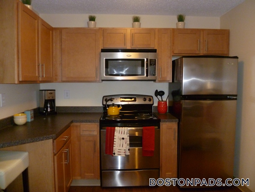 BURLINGTON - 2 Beds, 2 Baths - Image 7