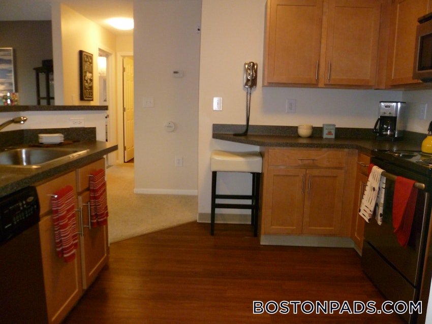 BURLINGTON - 2 Beds, 2 Baths - Image 8