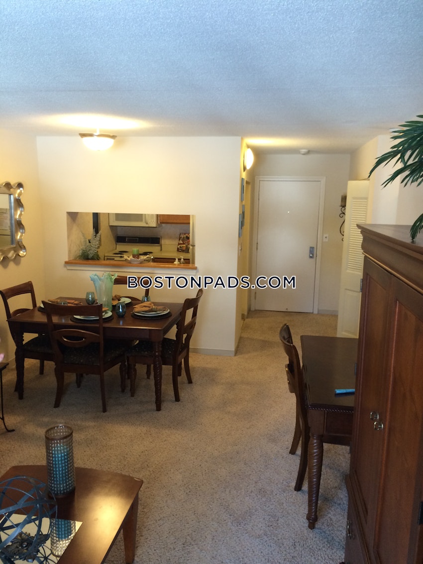 WOBURN - 1 Bed, 1 Bath - Image 1