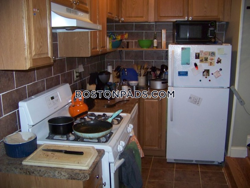 CAMBRIDGE - CENTRAL SQUARE/CAMBRIDGEPORT - 4 Beds, 1 Bath - Image 24