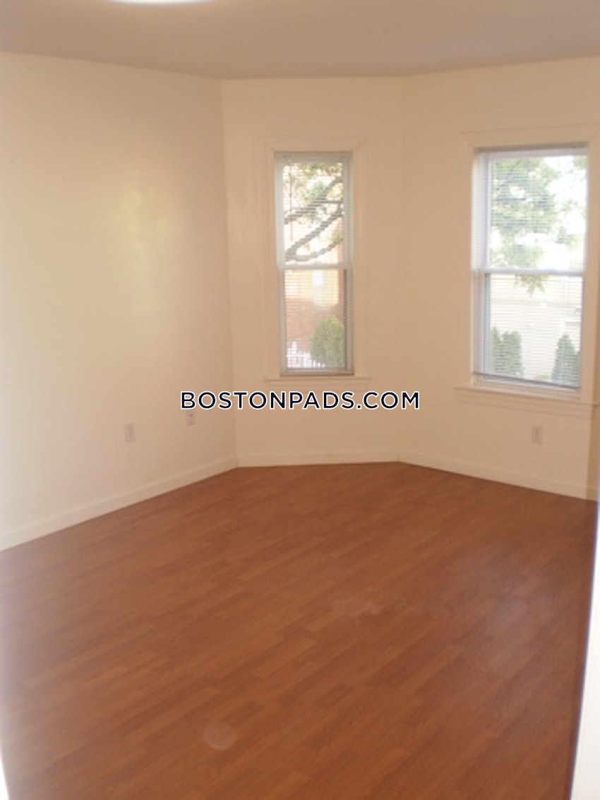 CAMBRIDGE - CENTRAL SQUARE/CAMBRIDGEPORT - 4 Beds, 1.5 Baths - Image 8