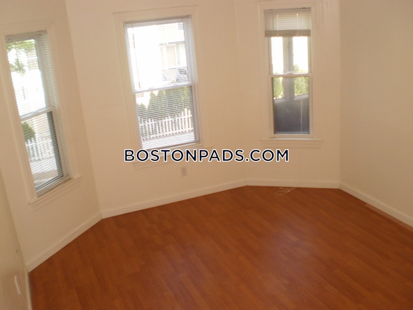 CAMBRIDGE - CENTRAL SQUARE/CAMBRIDGEPORT - 4 Beds, 1.5 Baths - Image 5