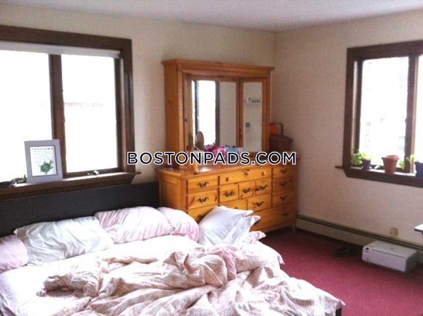 CAMBRIDGE - CENTRAL SQUARE/CAMBRIDGEPORT - 5 Beds, 2 Baths - Image 10