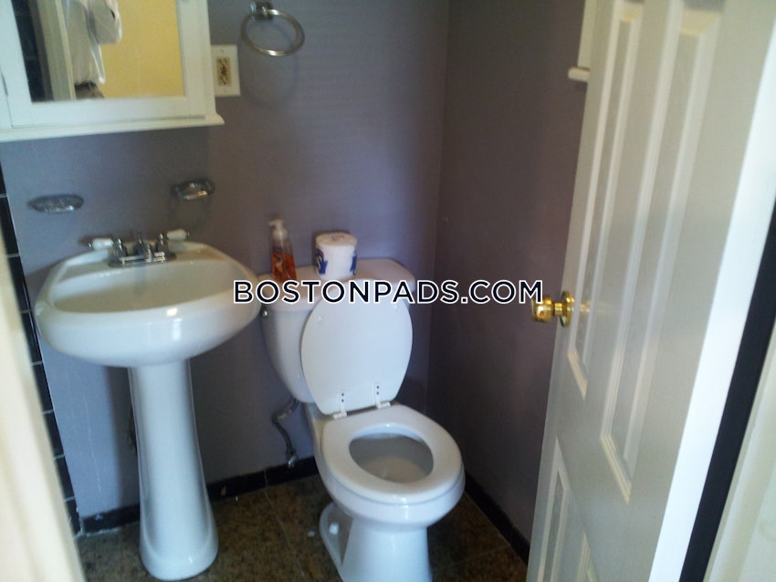 CAMBRIDGE - CENTRAL SQUARE/CAMBRIDGEPORT - 2 Beds, 1 Bath - Image 48