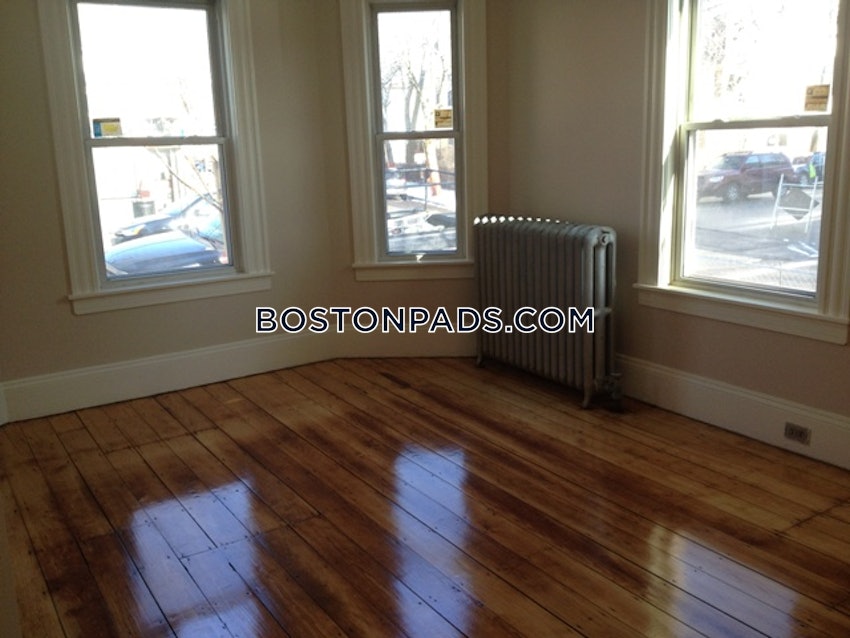 CAMBRIDGE - CENTRAL SQUARE/CAMBRIDGEPORT - 3 Beds, 1 Bath - Image 2