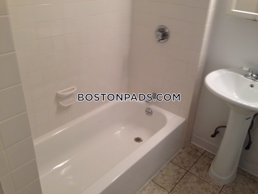 CAMBRIDGE - CENTRAL SQUARE/CAMBRIDGEPORT - 3 Beds, 1 Bath - Image 57