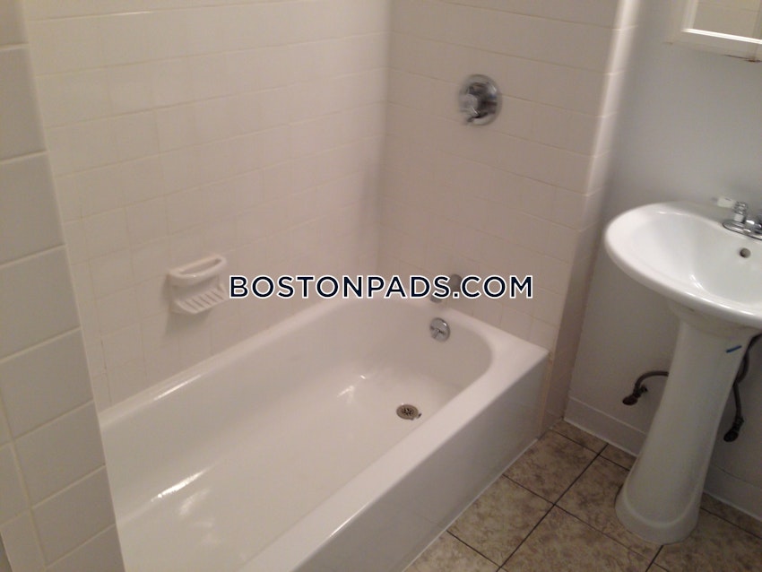 CAMBRIDGE - CENTRAL SQUARE/CAMBRIDGEPORT - 3 Beds, 1 Bath - Image 57