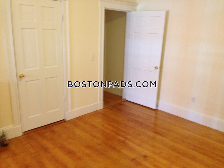 CAMBRIDGE - CENTRAL SQUARE/CAMBRIDGEPORT - 3 Beds, 1 Bath - Image 13