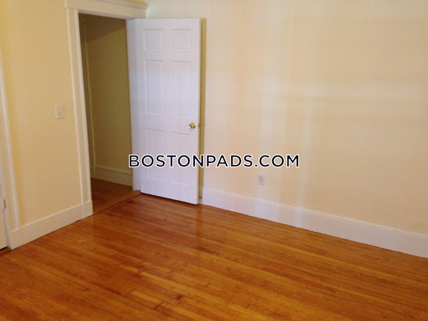 CAMBRIDGE - CENTRAL SQUARE/CAMBRIDGEPORT - 3 Beds, 1 Bath - Image 12