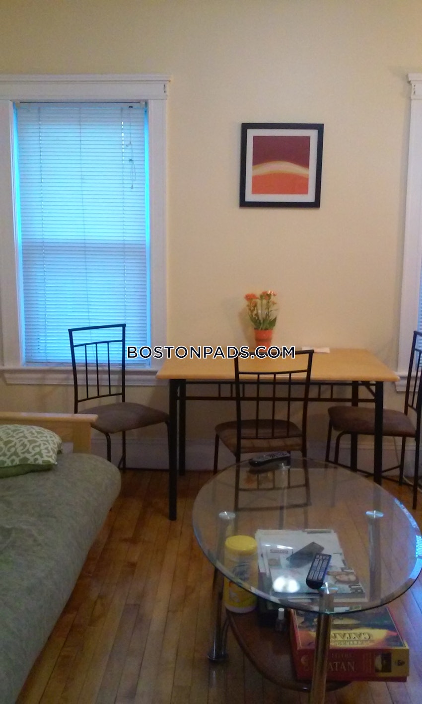 CAMBRIDGE - CENTRAL SQUARE/CAMBRIDGEPORT - 4 Beds, 2 Baths - Image 1