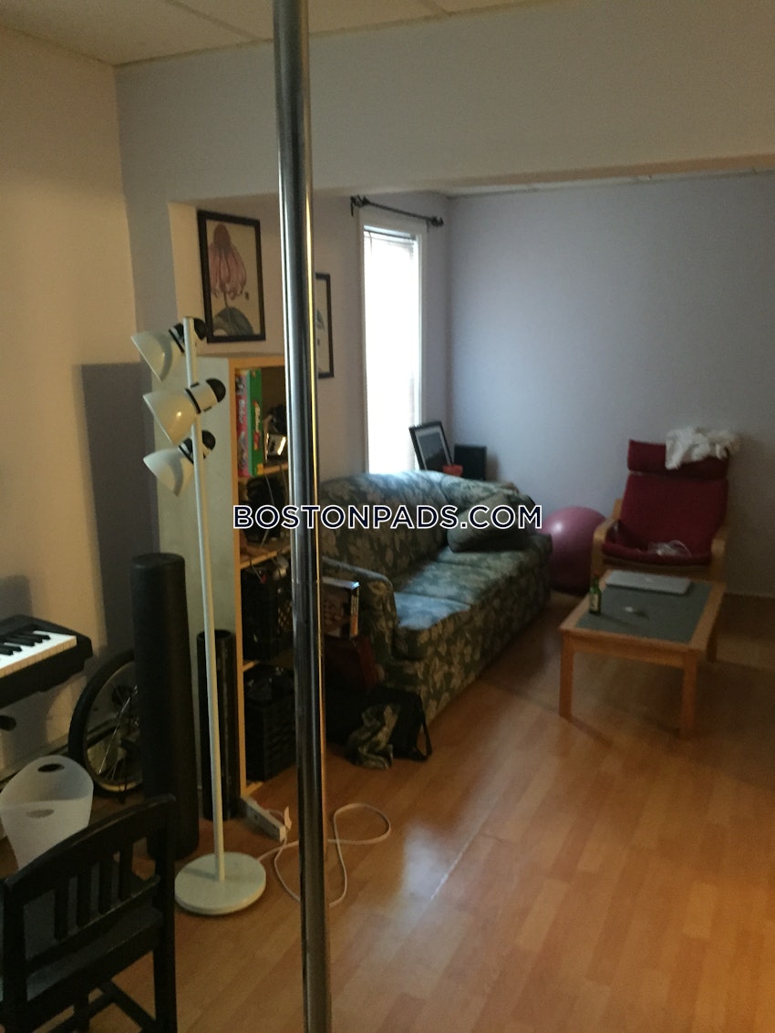 CAMBRIDGE - CENTRAL SQUARE/CAMBRIDGEPORT - 2 Beds, 1 Bath - Image 8