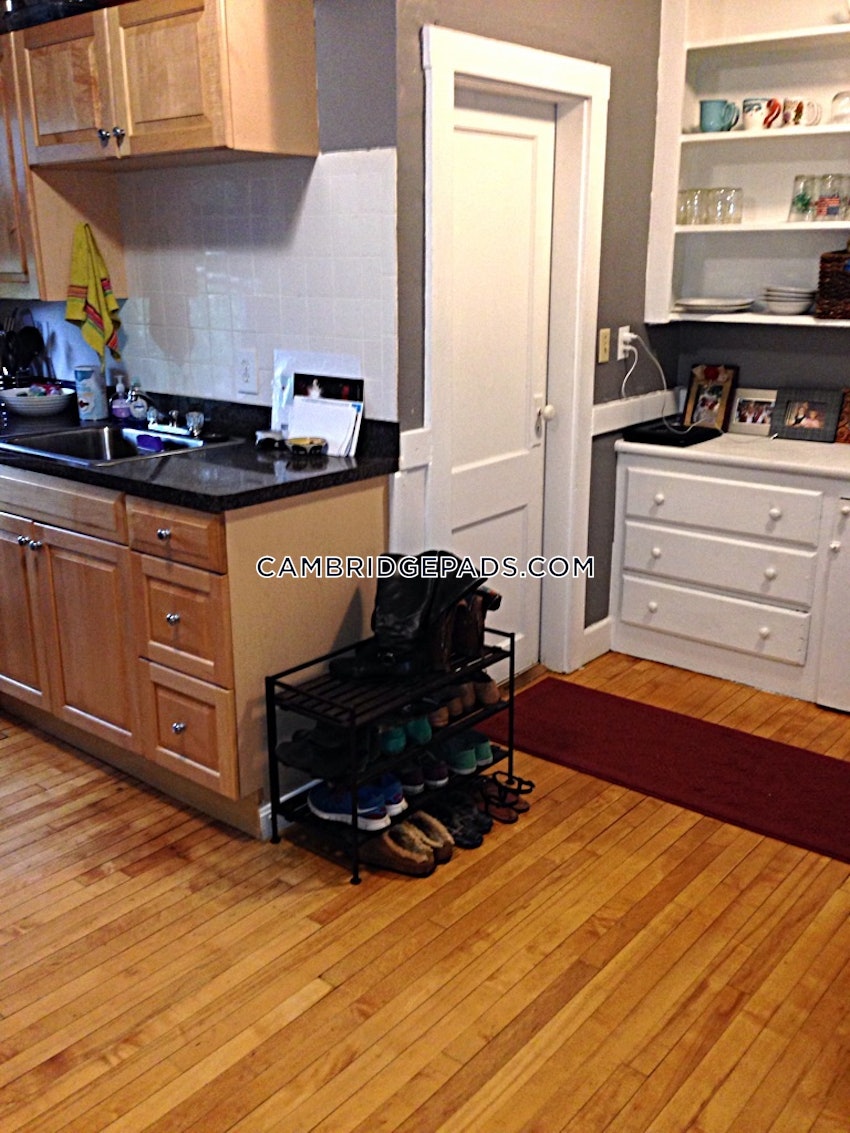 CAMBRIDGE- EAST CAMBRIDGE - 1 Bed, 1 Bath - Image 2