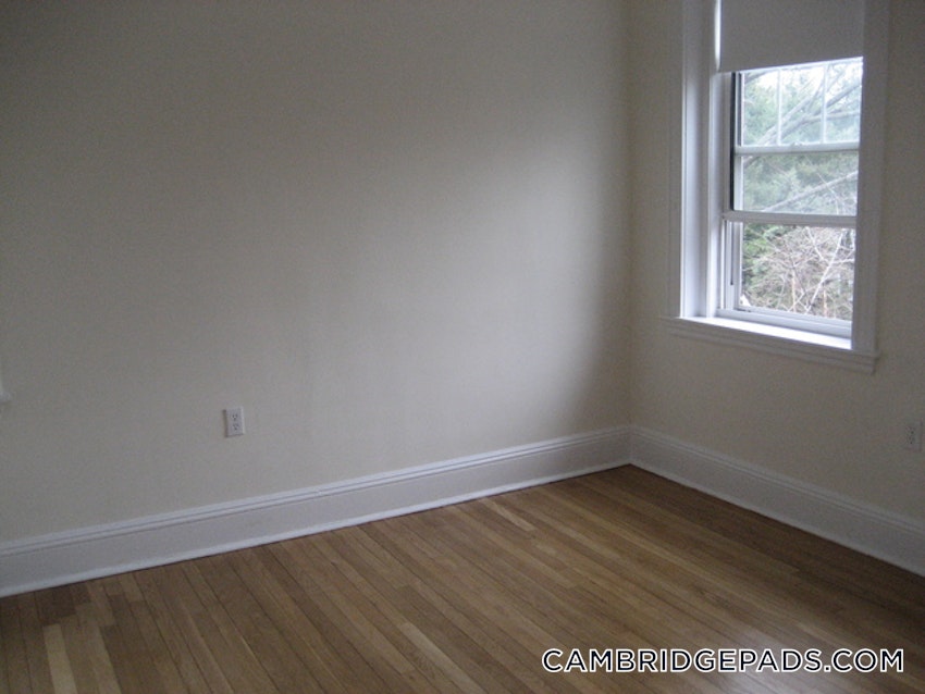 CAMBRIDGE - HARVARD SQUARE - 1 Bed, 1 Bath - Image 6