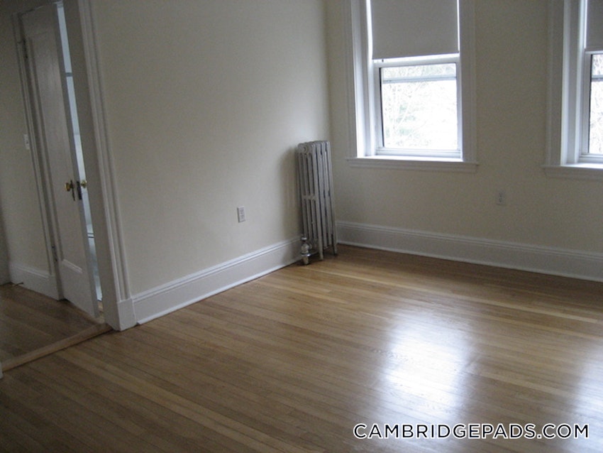 CAMBRIDGE - HARVARD SQUARE - 1 Bed, 1 Bath - Image 5