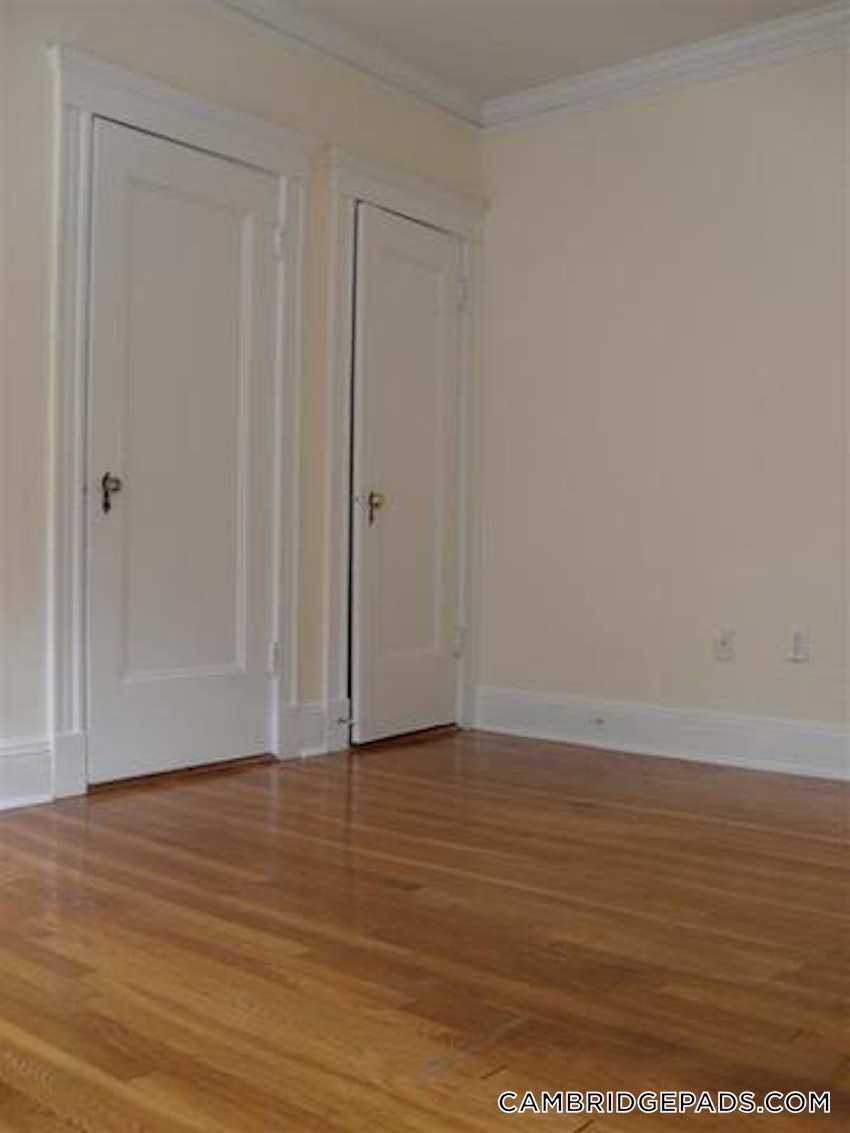 CAMBRIDGE - HARVARD SQUARE - 1 Bed, 1 Bath - Image 2