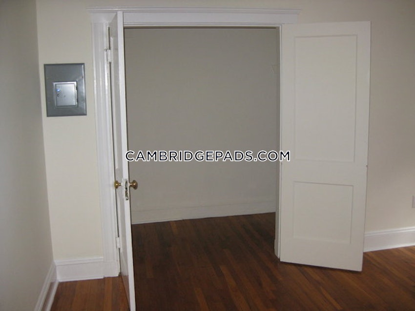 CAMBRIDGE - HARVARD SQUARE - 1 Bed, 1 Bath - Image 2