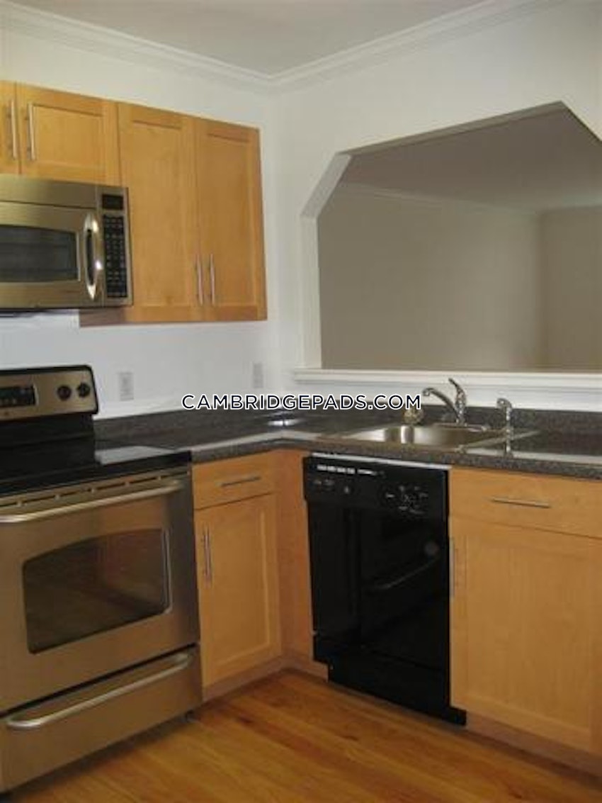 CAMBRIDGE - HARVARD SQUARE - 2 Beds, 1 Bath - Image 2