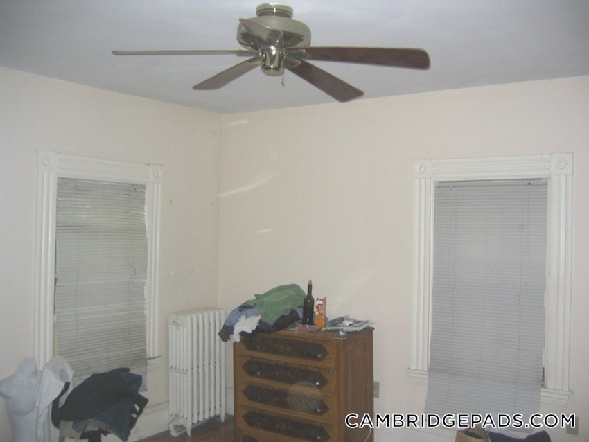 CAMBRIDGE - HARVARD SQUARE - 4 Beds, 2 Baths - Image 13