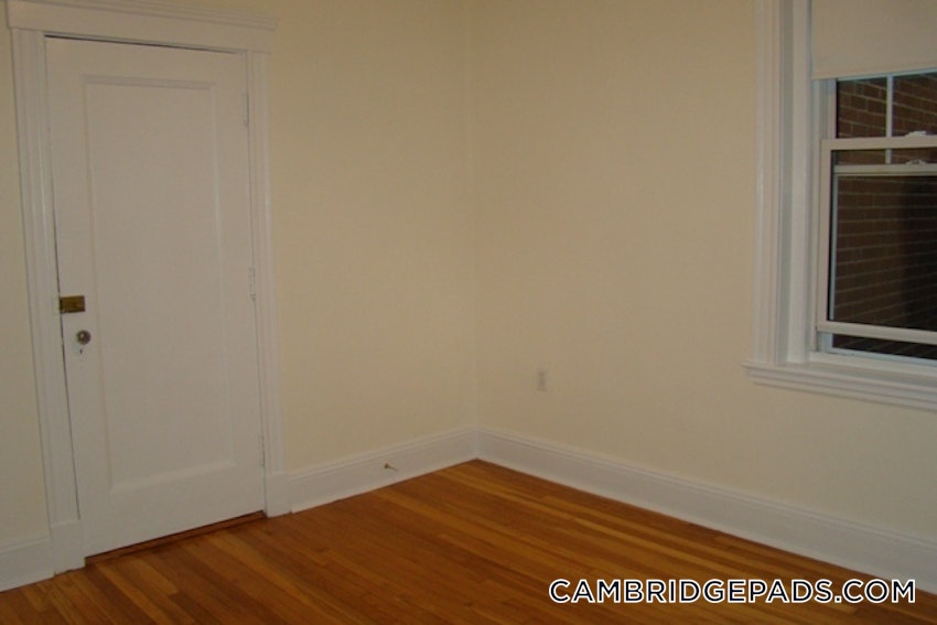 CAMBRIDGE - HARVARD SQUARE - 1 Bed, 1 Bath - Image 9