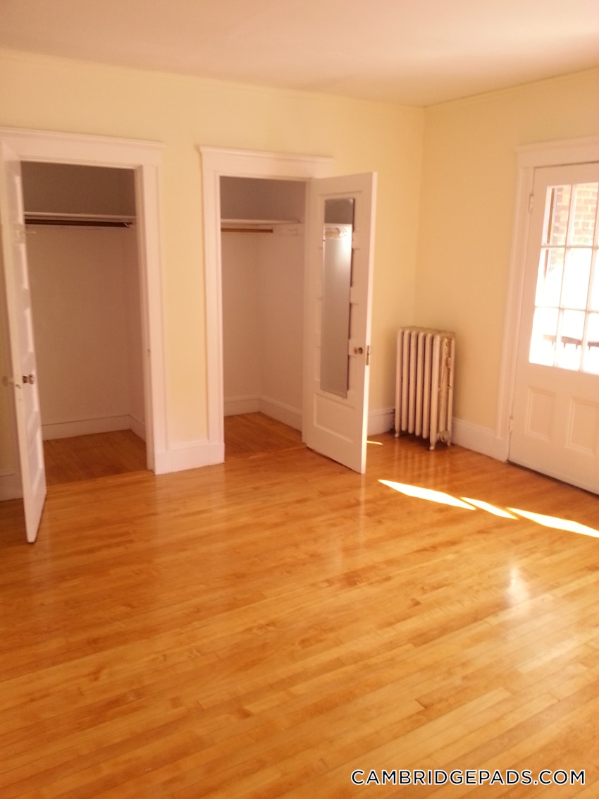 CAMBRIDGE - HARVARD SQUARE - 2 Beds, 1 Bath - Image 8