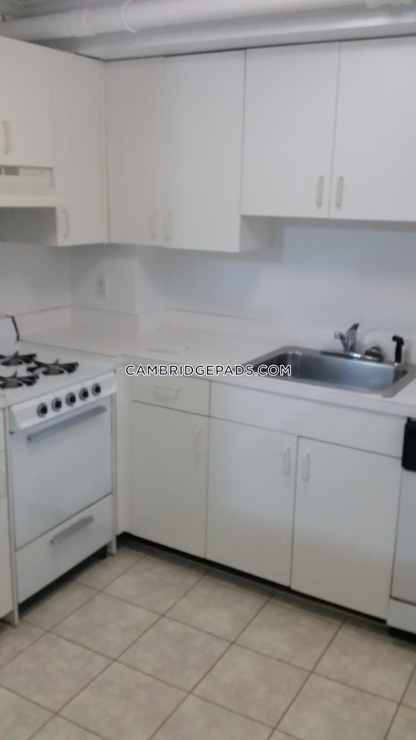 CAMBRIDGE - HARVARD SQUARE - 1 Bed, 1 Bath - Image 3