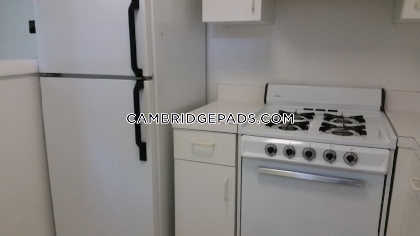 CAMBRIDGE - HARVARD SQUARE - 1 Bed, 1 Bath - Image 14