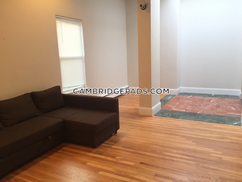 CAMBRIDGE - HARVARD SQUARE - 8 Beds, 3.5 Baths - Image 2